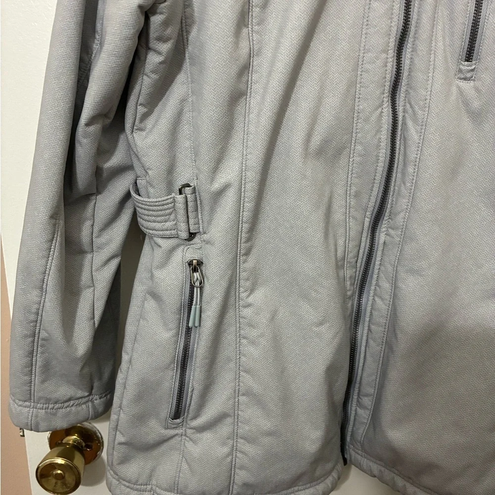 ZeroXposur Women’s Plush-Lined Soft Shell Jacket in smoke gray Size M